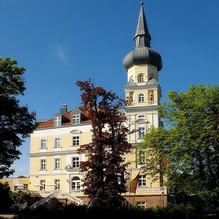Hotel Schloss Schwarzenfeld ภายนอก รูปภาพ